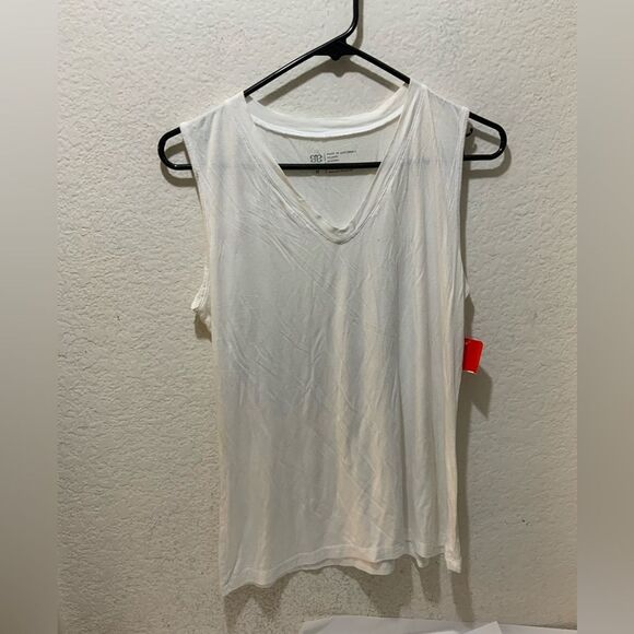 Albion White Sleeveless V neck  Top - Picture 1 of 6